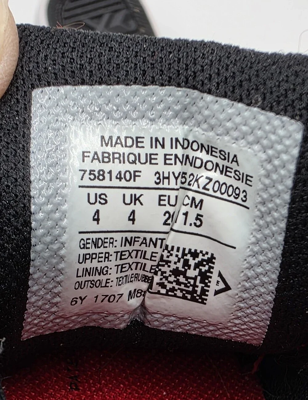 Converse baby sneakers size 4